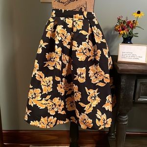 Forever 21 floral skirt size 1X.